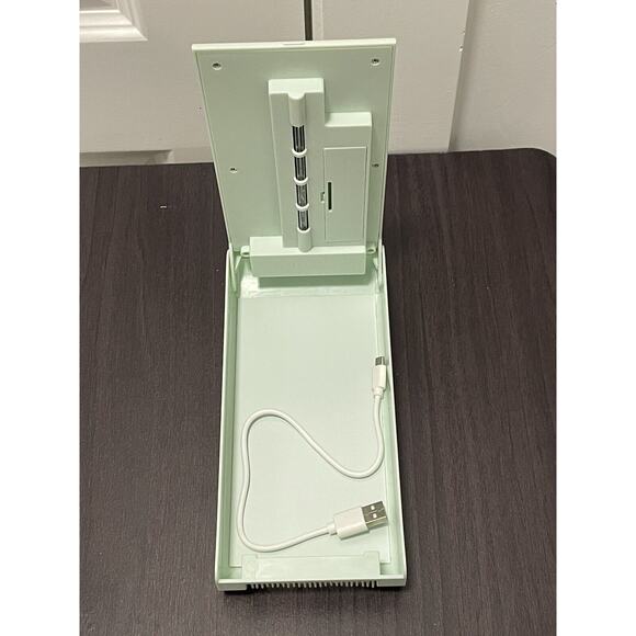 Tech Candy - UV Sanitizer Portable Disinfectant Device & Charging Cord, Lt. Mint - Picture 1 of 3